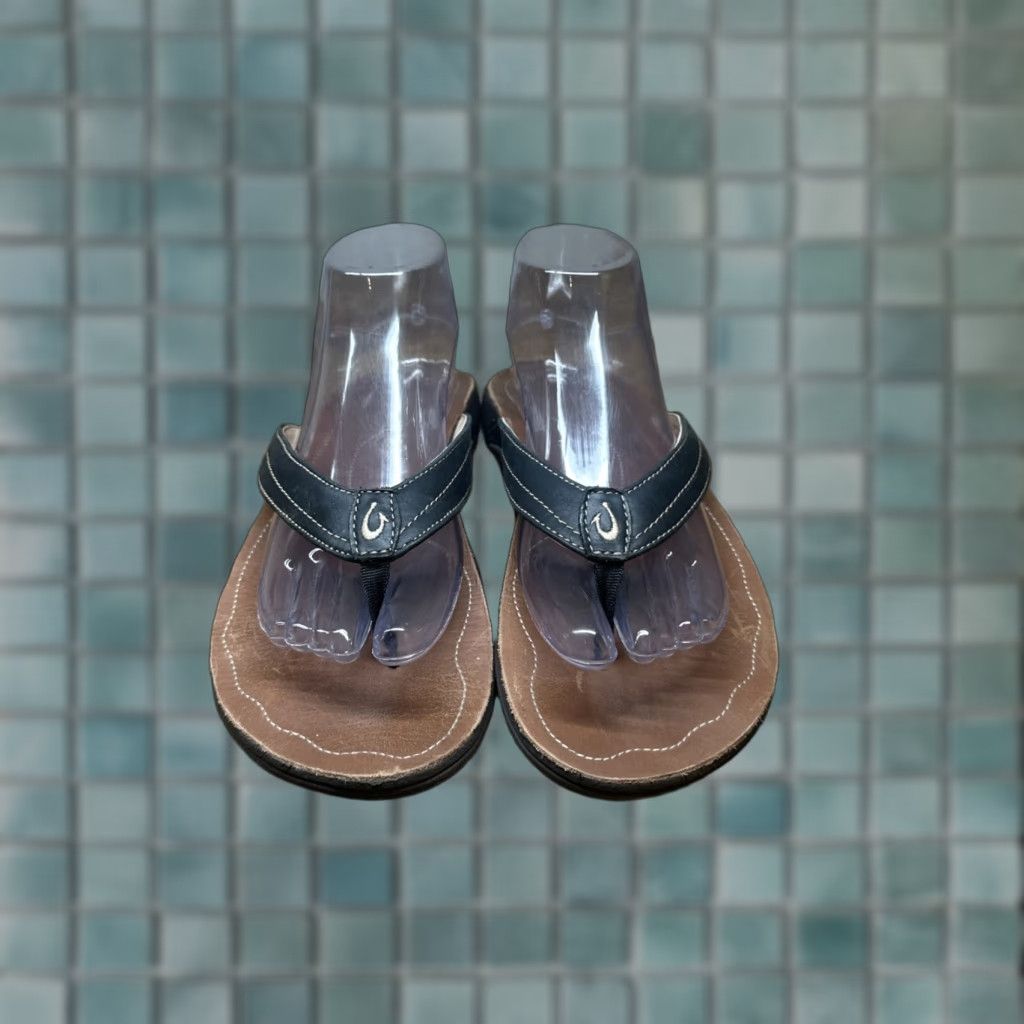 Olukai OluKai Sandal Women Black Leather Thong Flip Flop 10 Casual Beach Vacation Women's Shoes Size US 10 / IT 40 - 1 Thumbnail