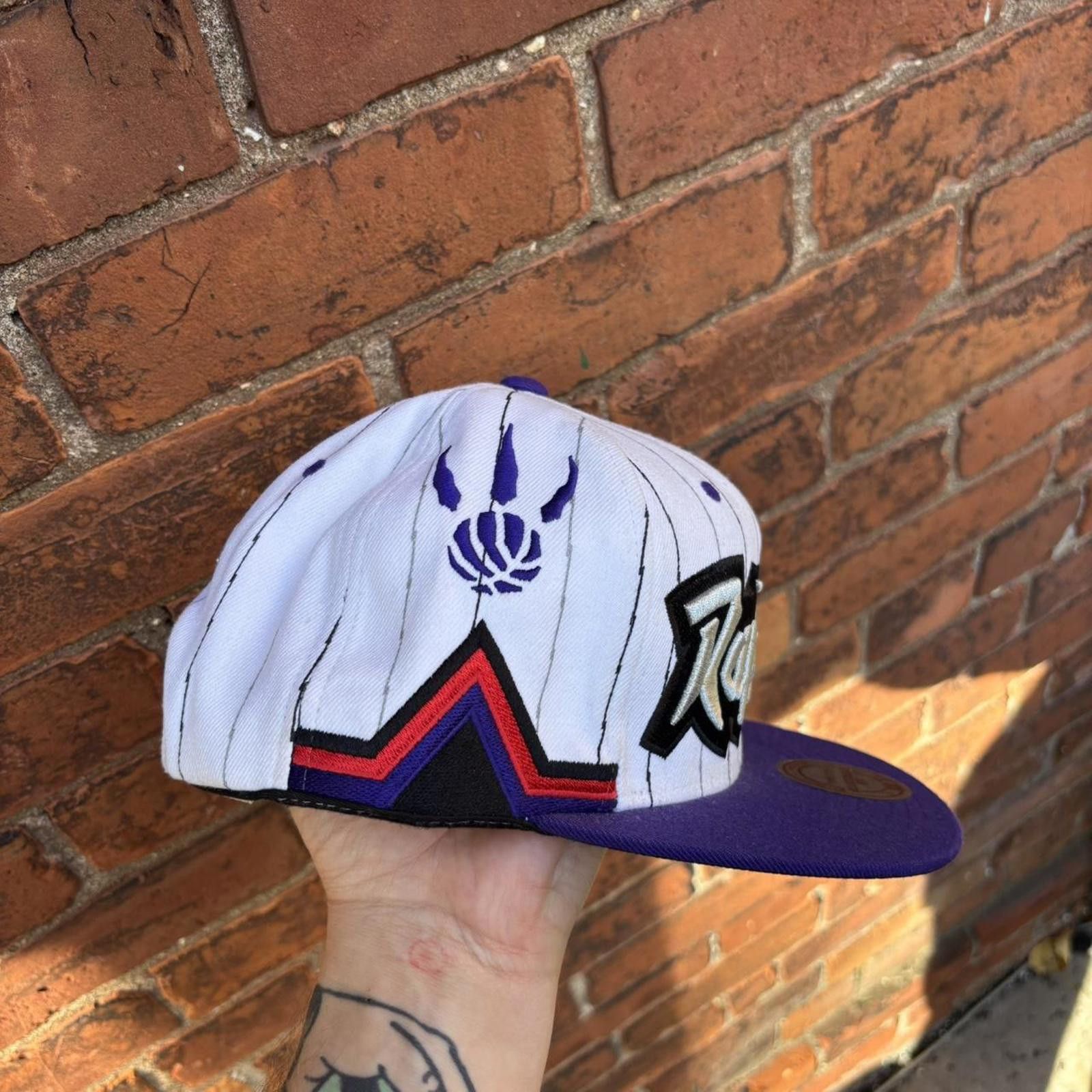 Mitchell & Ness Toronto raptors Mitchell and ness SnapBack hat OS Size ONE SIZE - 4 Thumbnail