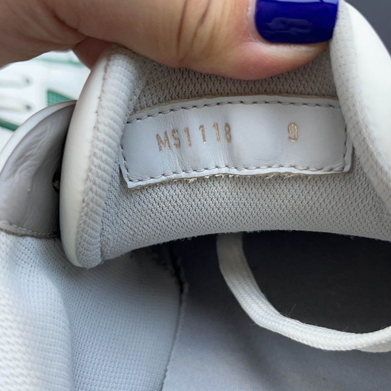 Louis Vuitton Louis Vuitton Trainer Low-Top Fashion Sneakers - Size US 9.5 / EU 42-43 - 1 Thumbnail