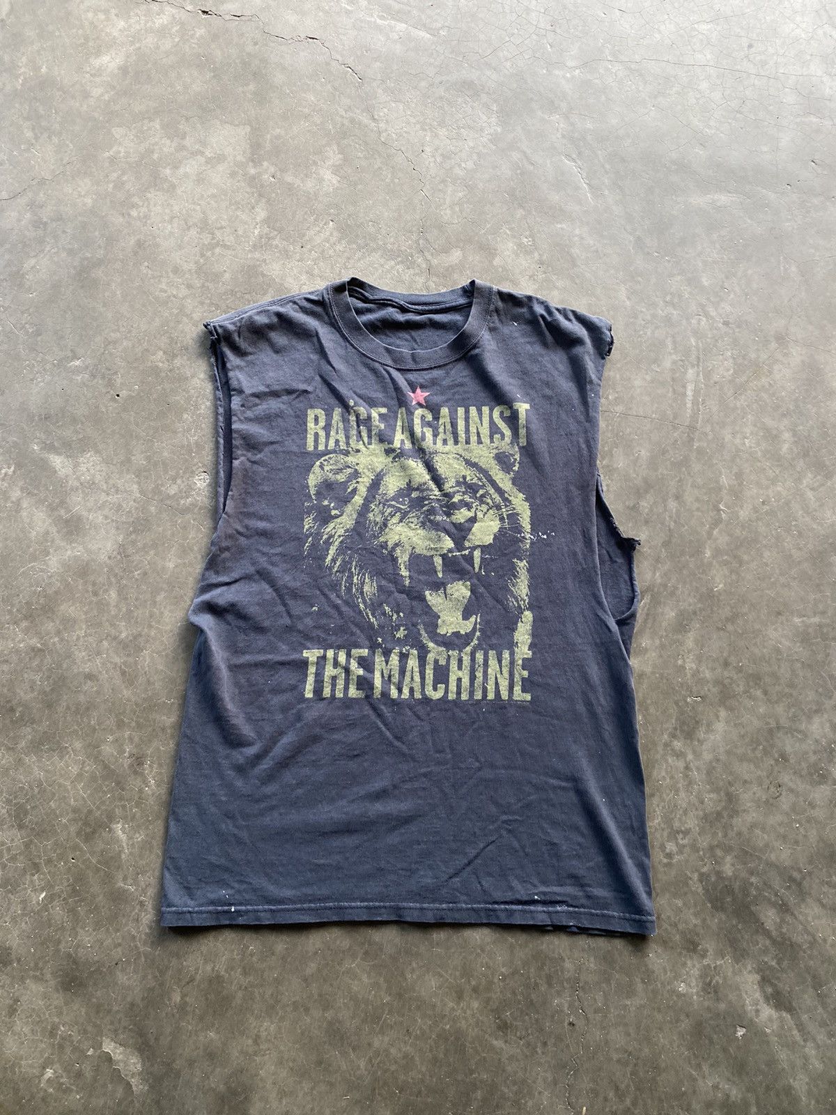 Vintage Vintage Distressed Rage Against The Machine Sleeveless Size US L / EU 52-54 / 3 - 1 Thumbnail