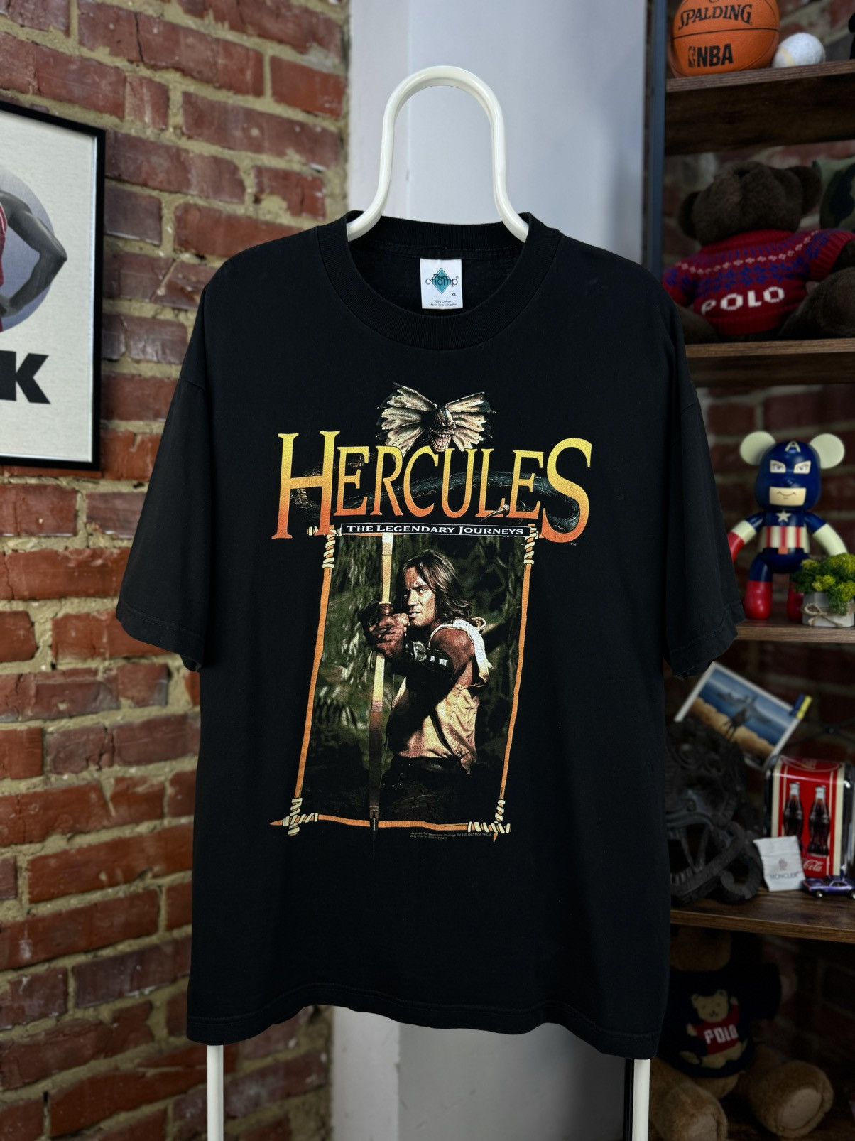 Vintage HERCULES The Legendary Journeys 1997 Vintage T-Shirt Size US XL / EU 56 / 4 - 1 Thumbnail