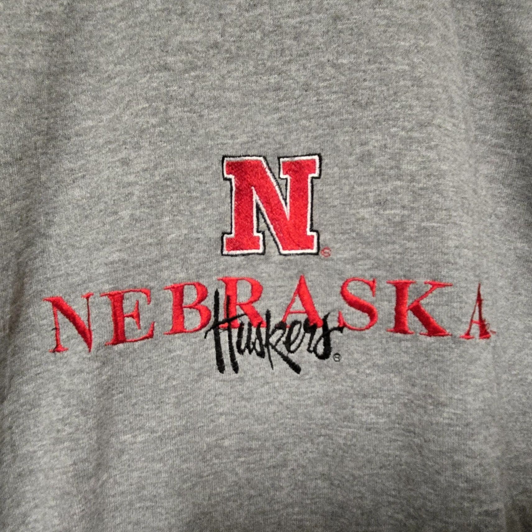 NCAA VINTAGE Nebraska Cornhuskers Sweatshirt Men's XL Gray NCAA Embroidered Collegiate Size US XL / EU 56 / 4 - 2 Thumbnail