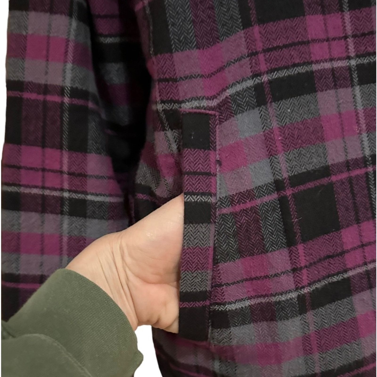 Columbia Columbia Ladies XL Magenta Plaid Shacket in Gray and Magenta Size XL / US 12-14 / IT 48-50 - 5 Thumbnail