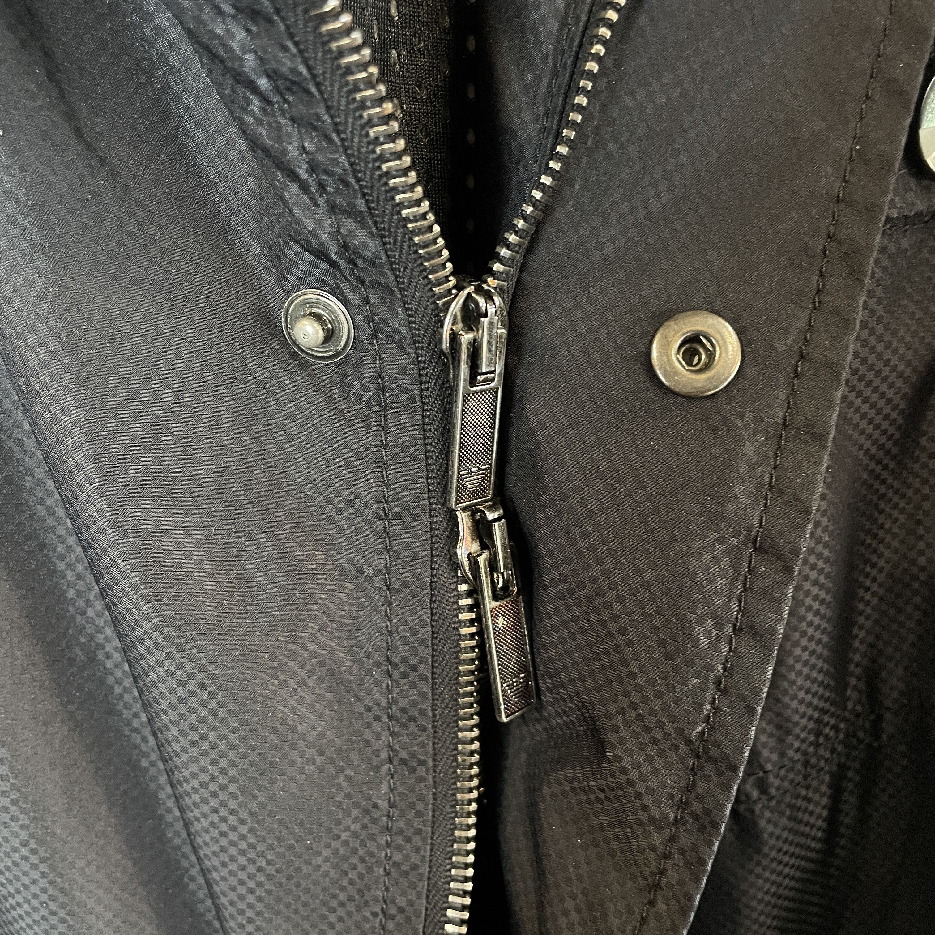 Emporio Armani 2010s Emporio Armani 2-Way Zipped Windbreaker Size US M / EU 48-50 / 2 - 8 Thumbnail