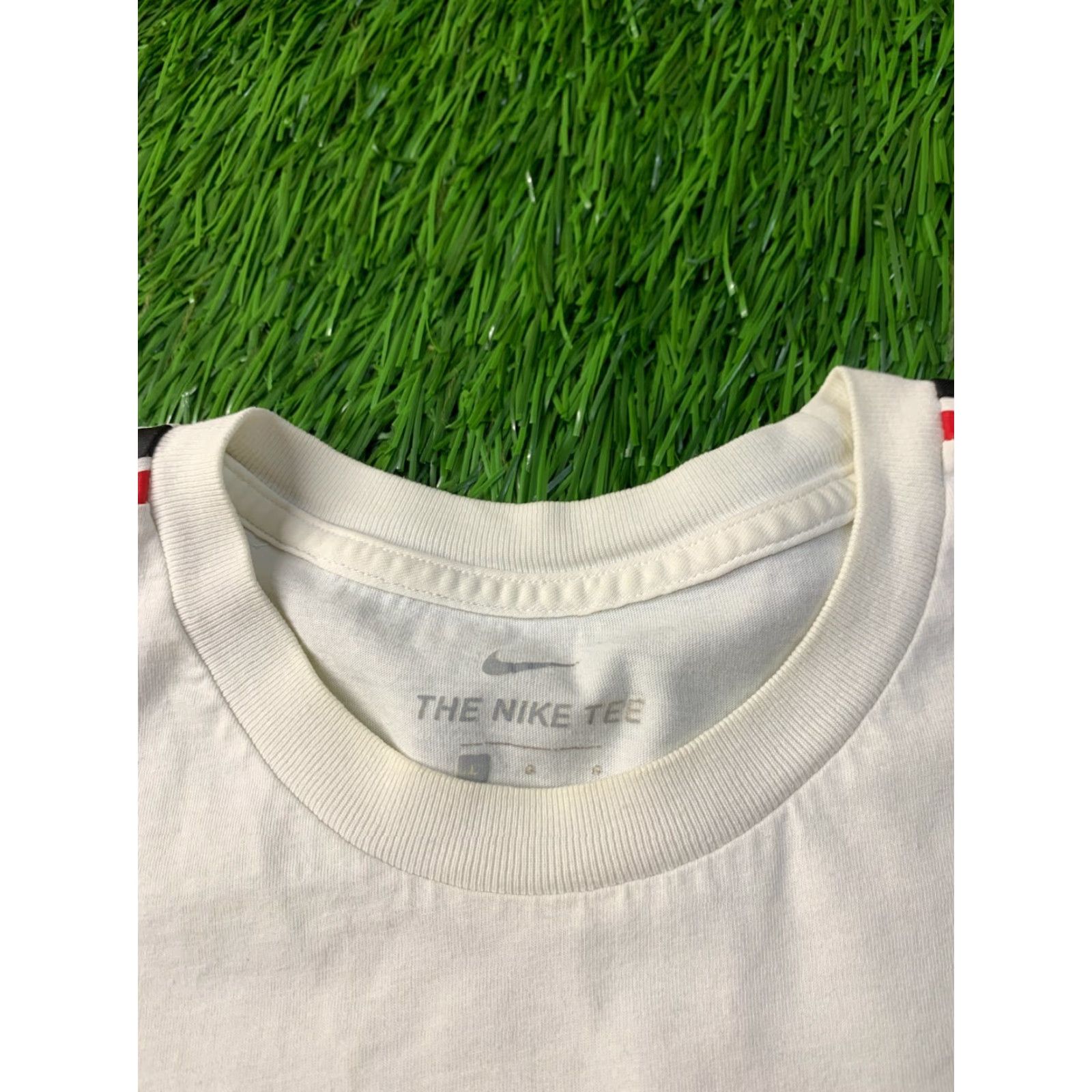 Nike Nike Air 2020 Original Men Short Sleeve Shirt T-Shirt Tee Jersey Size L White Red Black Nike Shirt Mens Short Sleeve Jersey 100% Cotton Size US L / EU 52-54 / 3 - 5 Thumbnail