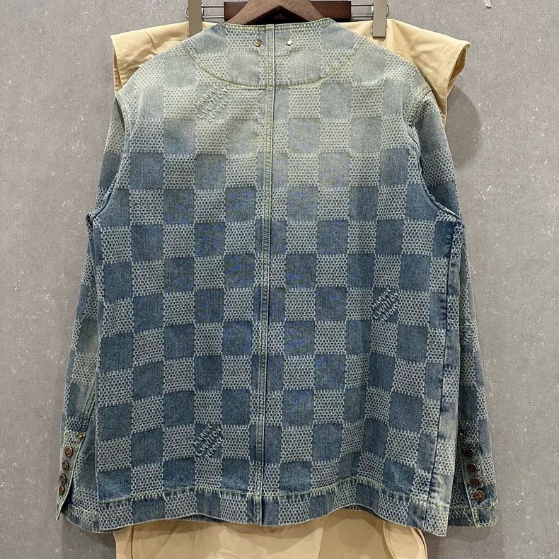 Louis Vuitton Louis Vuitton Checkerboard embroidered Logo jacket Size US M / EU 48-50 / 2 - 2 Thumbnail