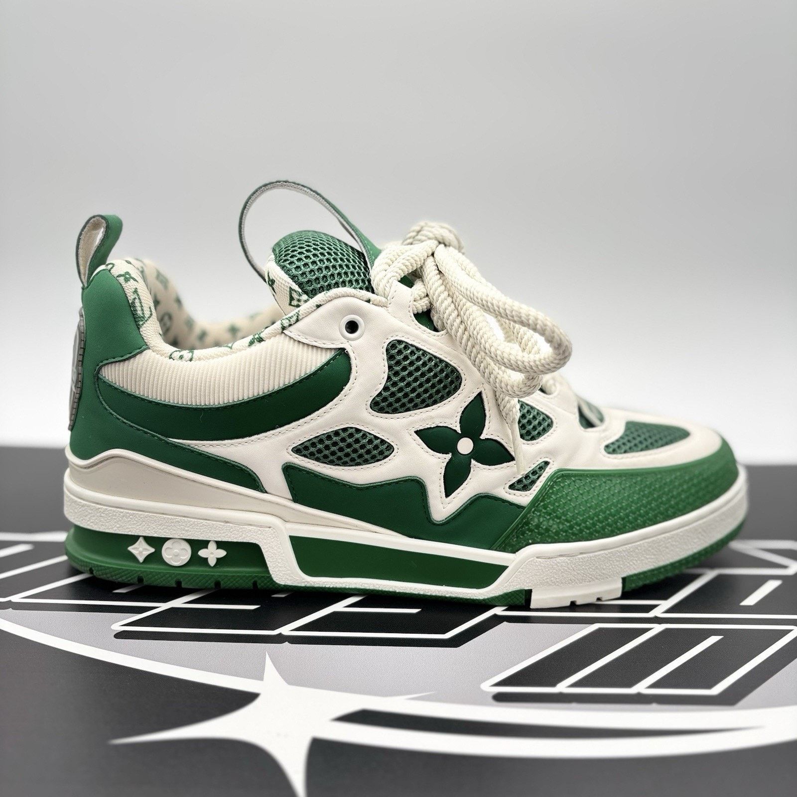 Louis Vuitton Louis Vuitton Skate ' Green, White ' | GREAT CONDITION! Size US 10.5 / EU 43-44 - 2 Thumbnail