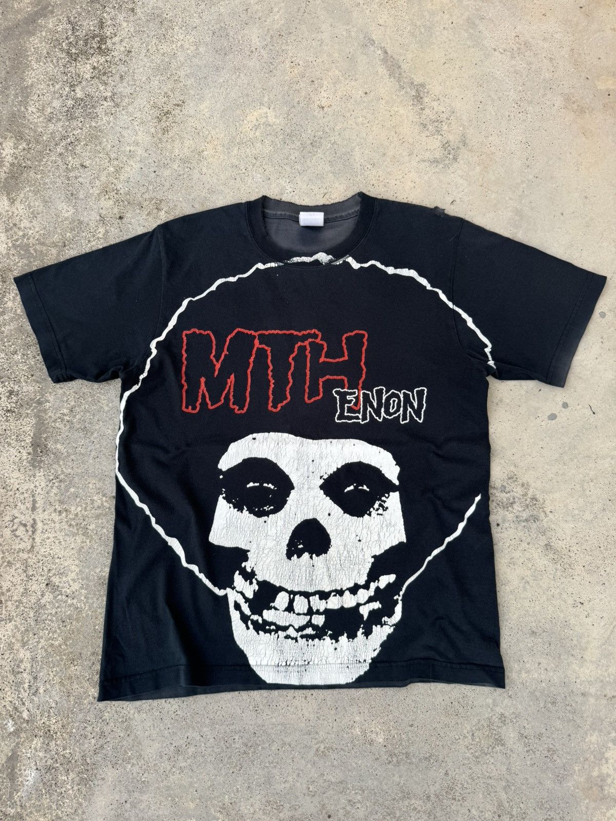 Band Tees Distressed Vintage Maximum The Hormone Japan Metal Band Tee Size US L / EU 52-54 / 3 - 1 Thumbnail