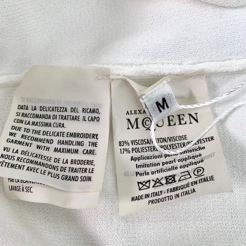 Alexander McQueen Alexander Mcqueen White pearl round neck three-quarter sle Size M / US 6-8 / IT 42-44 - 6 Thumbnail