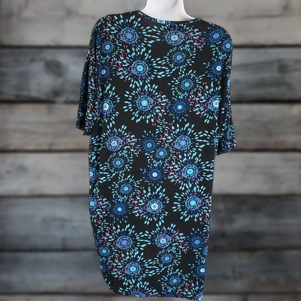 Vintage VINTAGE LuLaRoe Irma Shirt Womens 2XS Black Blue Short Sleeve Pullover T-Shirt Mens Womens Size 24" / US 00 / IT 34 - 1 Thumbnail