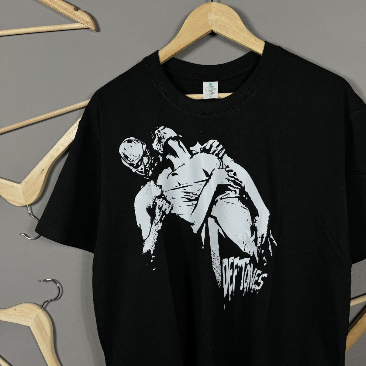 Band Tees Deftones Band T-shirt Size US XL / EU 56 / 4 - 3 Thumbnail