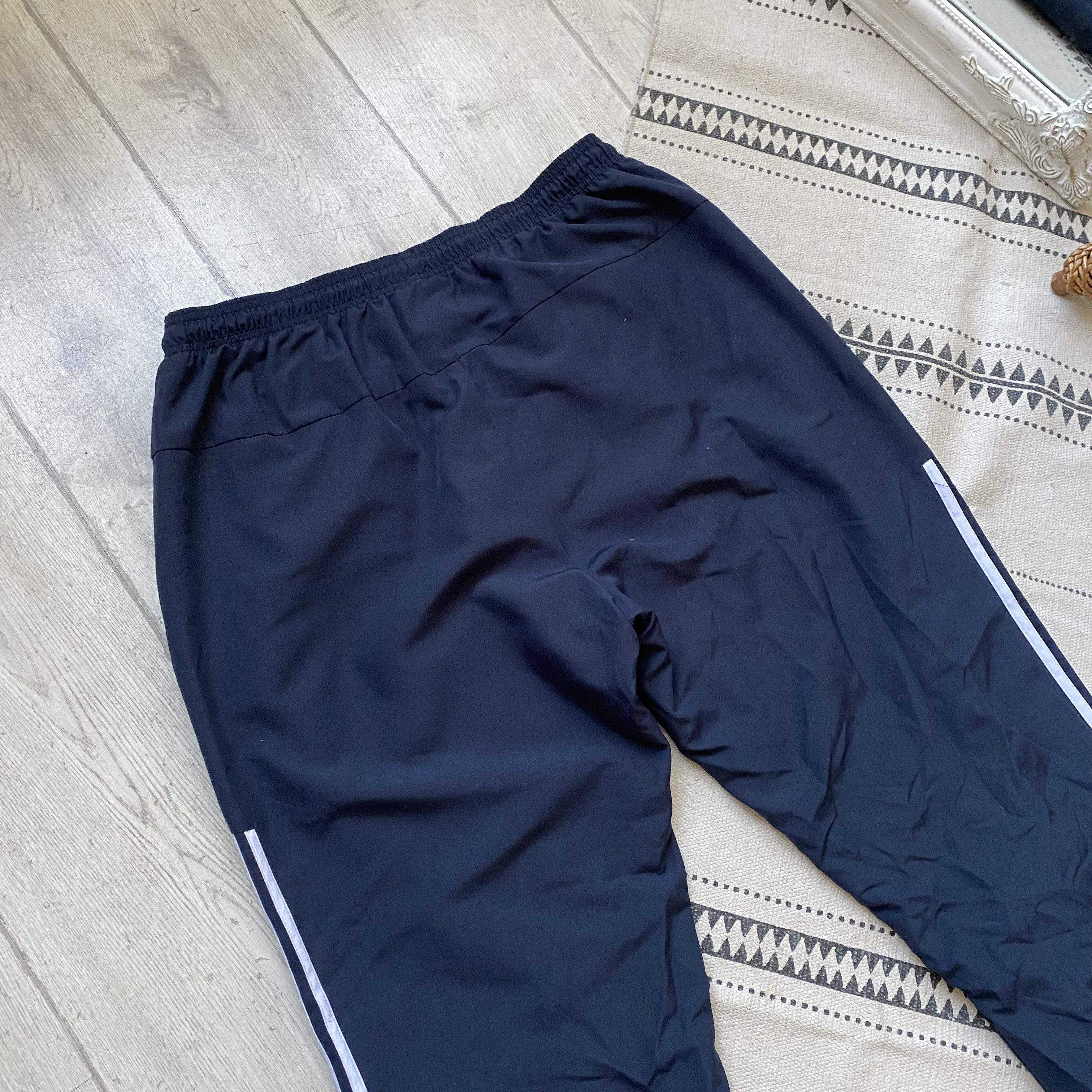 Adidas 🦍 Adidas Nylon track pants joggers vintage style Size US 36 / EU 52 - 8 Thumbnail