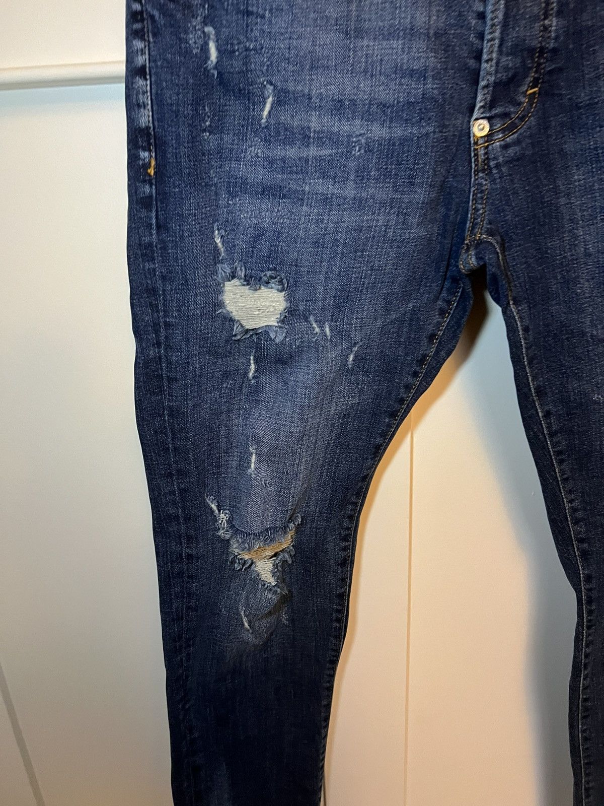 Dsquared2 Dsquared2 Icon Forever distressed slim blue jeans Size US 30 / EU 46 - 14 Thumbnail