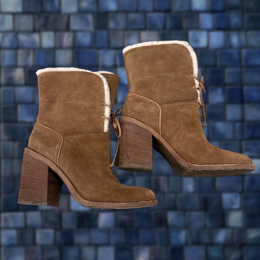 Ugg UGG Jerene Sherling Suede Heeled Boots Size 9 Brown Women's Boots Tan 9 Jerene Bootie UGG Jerene Pre-owned Good Size US 8 / IT 38 - 1 Thumbnail