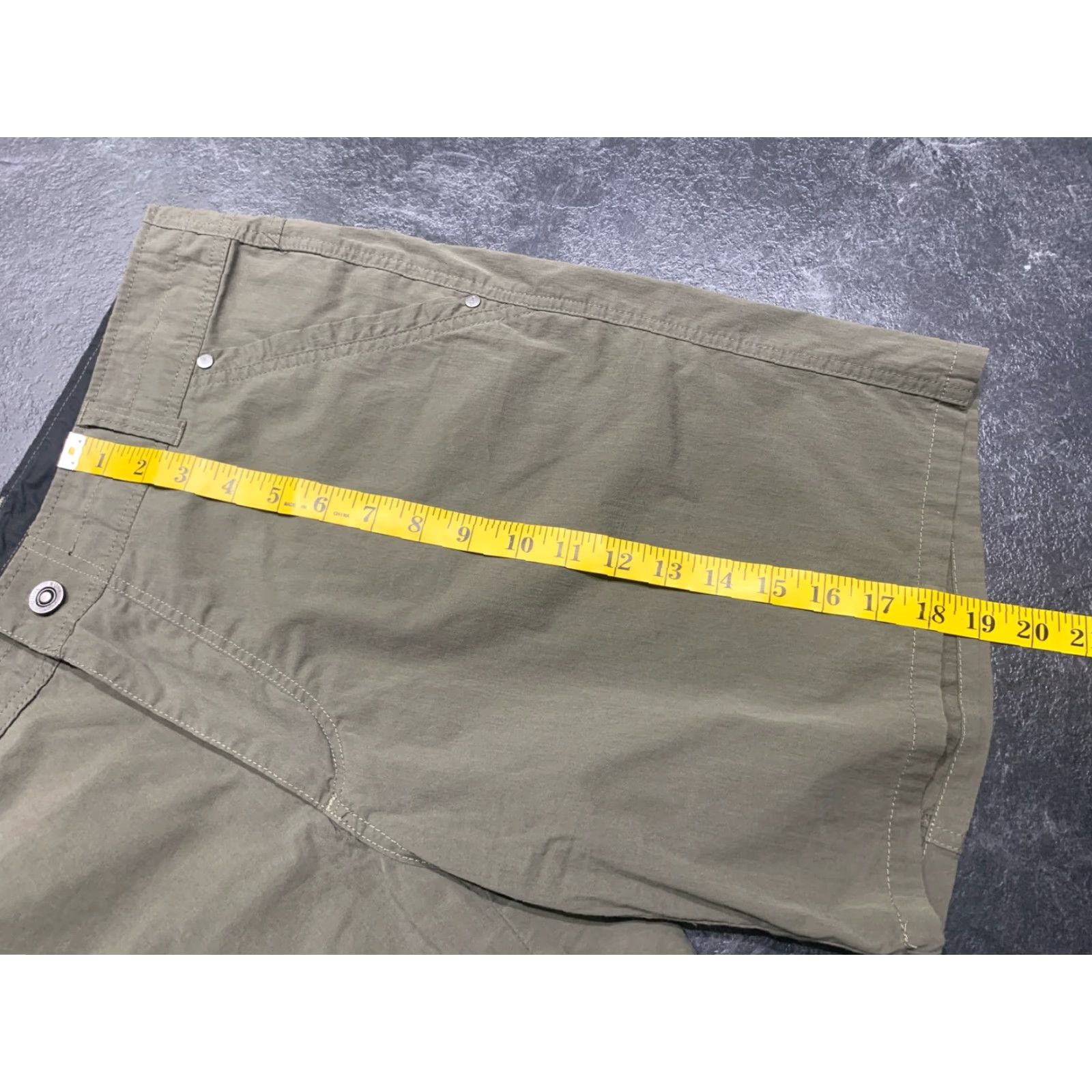 Olive Kuhl Men's Hiking Shorts Size 36 Green Solid Casual Outdoor Regular Fit Size US 36 / EU 52 - 6 Thumbnail