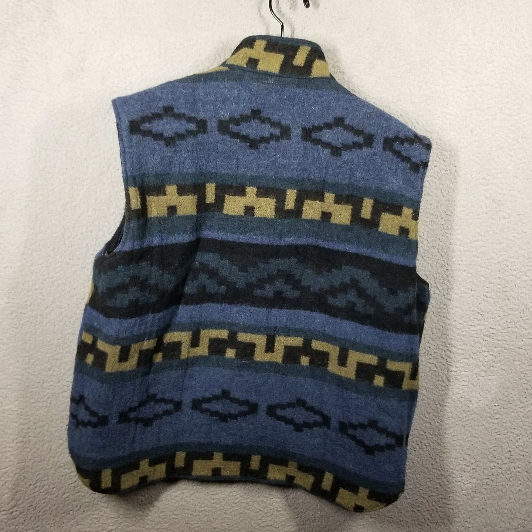 Vintage VINTAGE 90s Reversible Puffer Vest Jacket Mens Large Blue Corduroy Streetwear Aztec Size US L / EU 52-54 / 3 - 2 Thumbnail