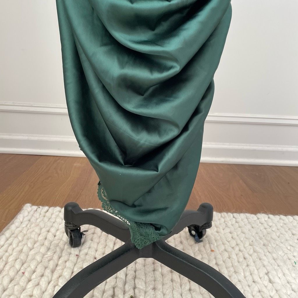 Other Fashion Nova When In Rome Rosette Satin Midi Dress Hunter Gr Size L / US 10 / IT 46 - 4 Thumbnail