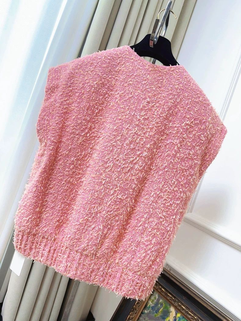 Chanel Chanel 21s Pink Crystal Button Sleeveless Vest Size M / US 6-8 / IT 42-44 - 2 Thumbnail