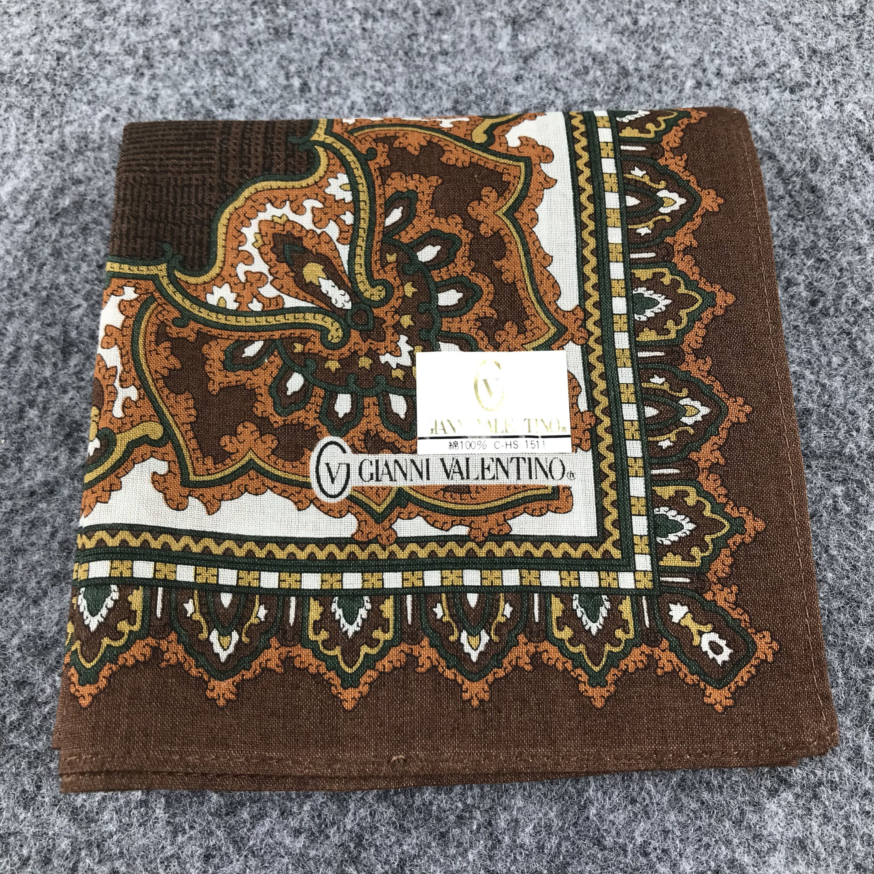 Vintage Gianni Valentino Handkerchief Bandana Neckerchief SCT062 Size ONE SIZE - 6 Thumbnail