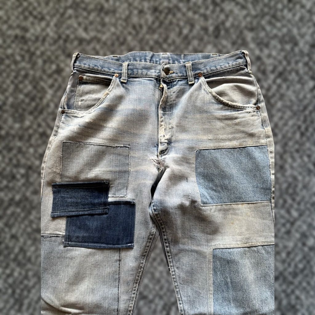 Lee VINTAGE Lee Riders Denim Jeans 70s Distressed Patchwork 33W 31L Blue Scovill Zipper Mens/Boys Jeans Size US 33 - 1 Thumbnail
