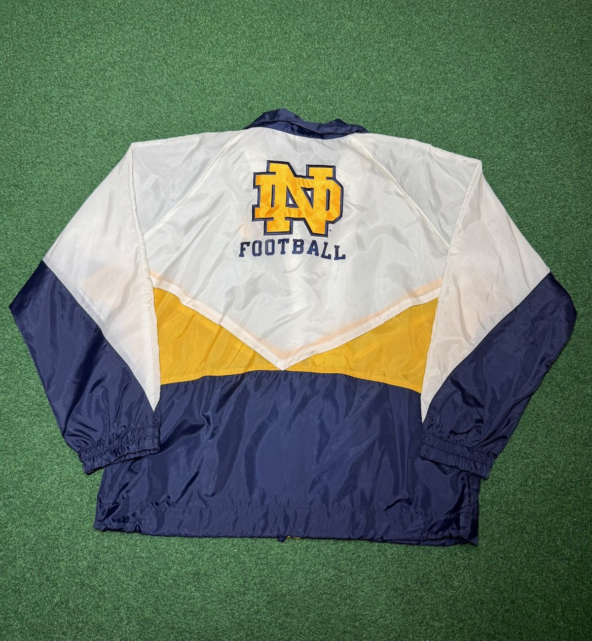 Reebok Notre Dame Football Vintage Reebok Small 23x26 Windbreaker Size US S / EU 44-46 / 1 - 3 Thumbnail
