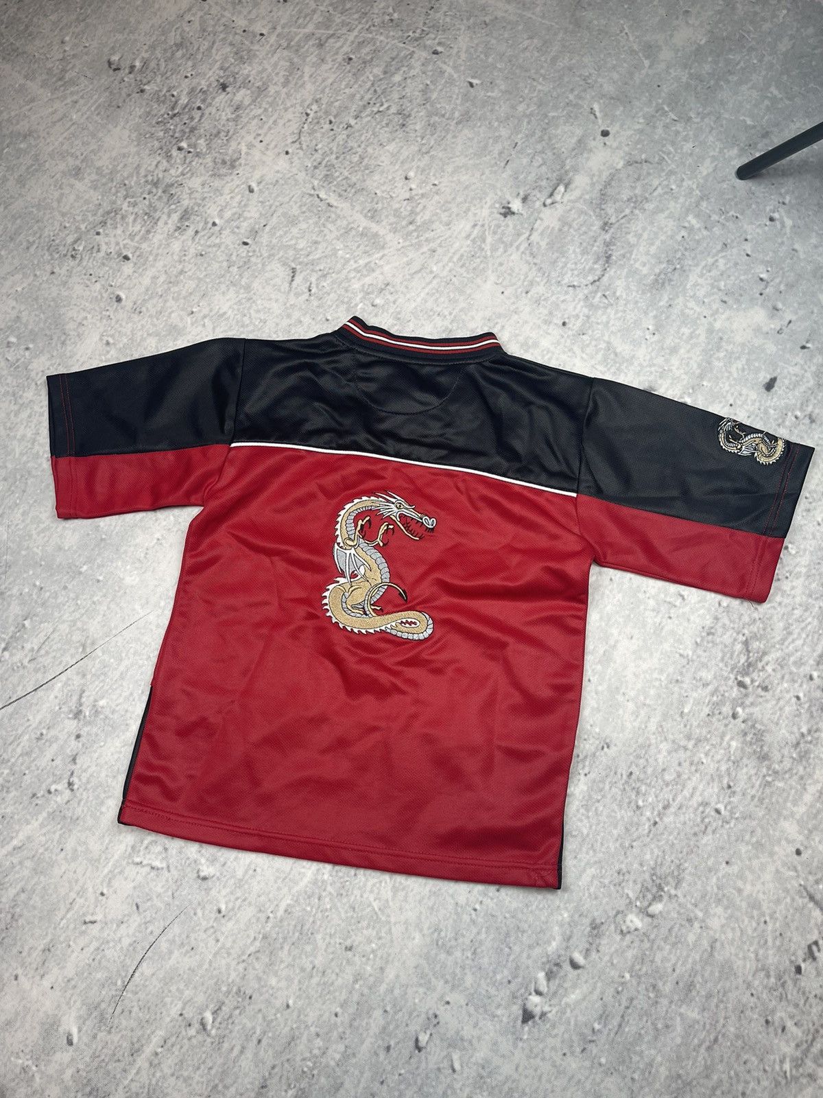 Japanese Brand × Vintage Vintage 00s wmns tee Dragon Japanese style Size S / US 4 / IT 40 - 5 Thumbnail