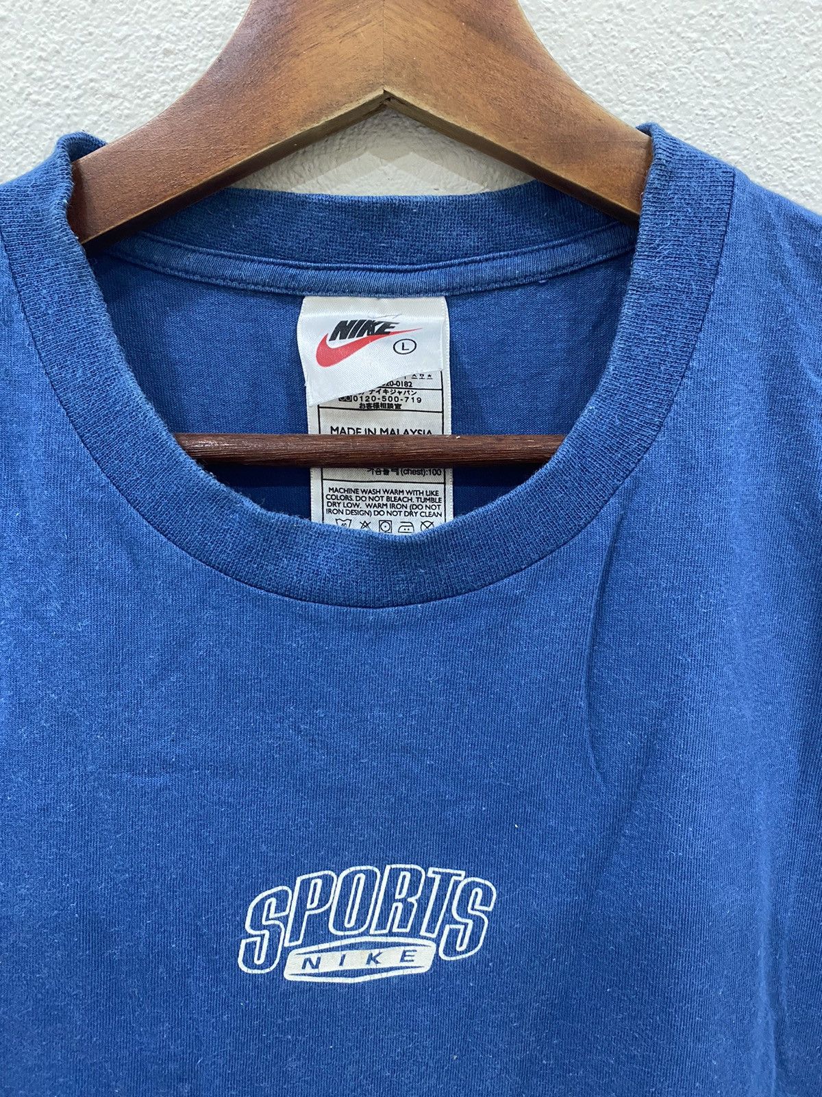 Nike × Vintage Vintage Y2K Nike Sports tees Size L Size US L / EU 52-54 / 3 - 3 Thumbnail
