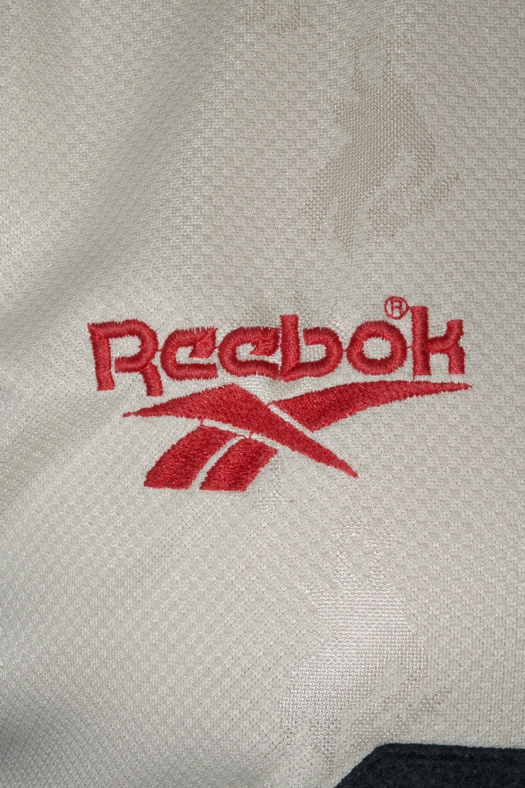 Vintage Reebok Liverpool Carlsberg T-shirt, size L.