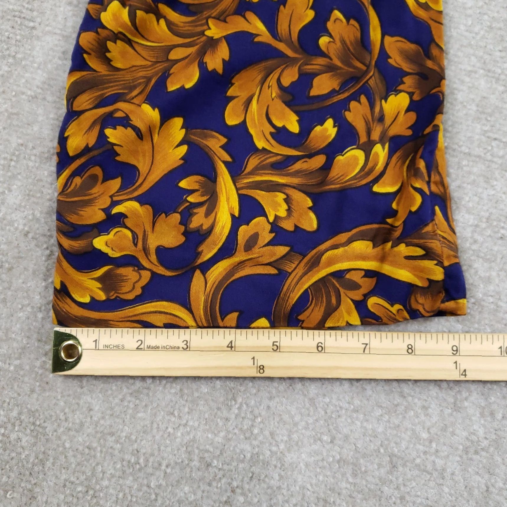 Vintage Vintage Breeches Pants Womens 8 Blue Gold Baroque Print High Rise 90s Rayon Pants Womens Blue Gold Baroque Print High Rise 90s Rayon Size 30" / US 8 / IT 44 - 4 Thumbnail