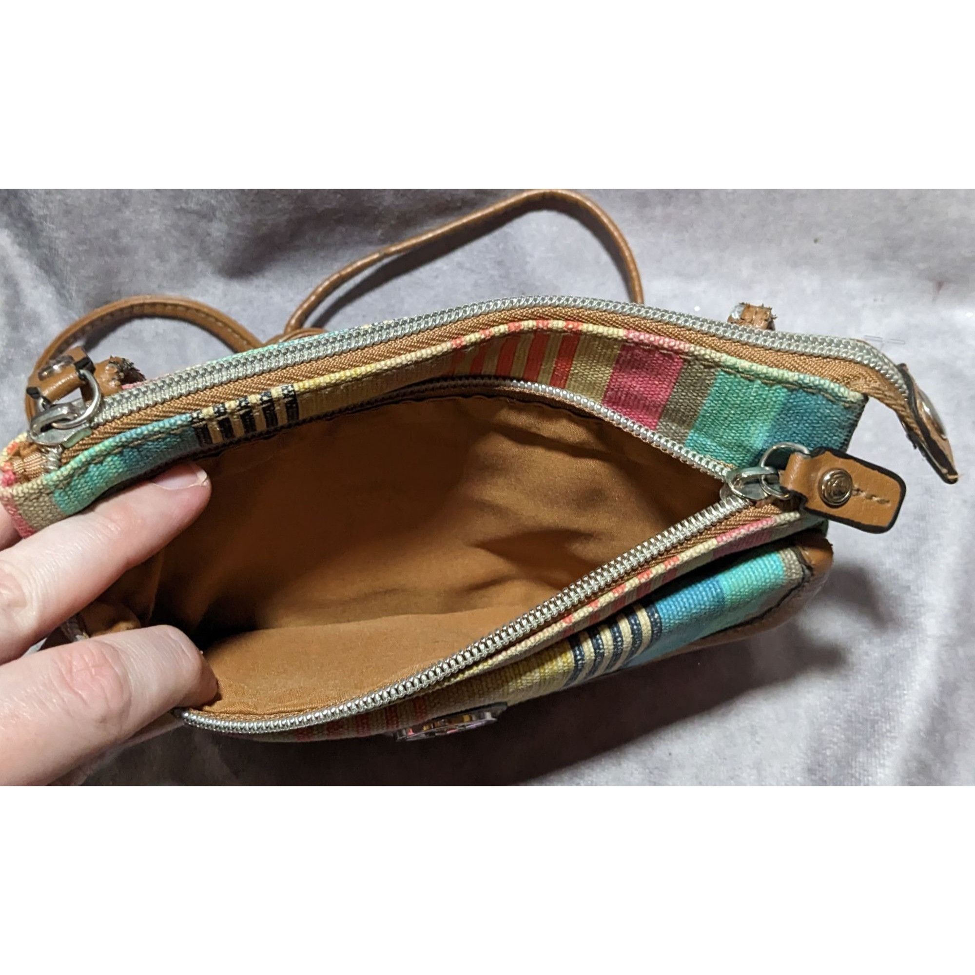 Relic Relic Retro Rainbow Striped Crossbody Bag Size ONE SIZE - 9 Thumbnail