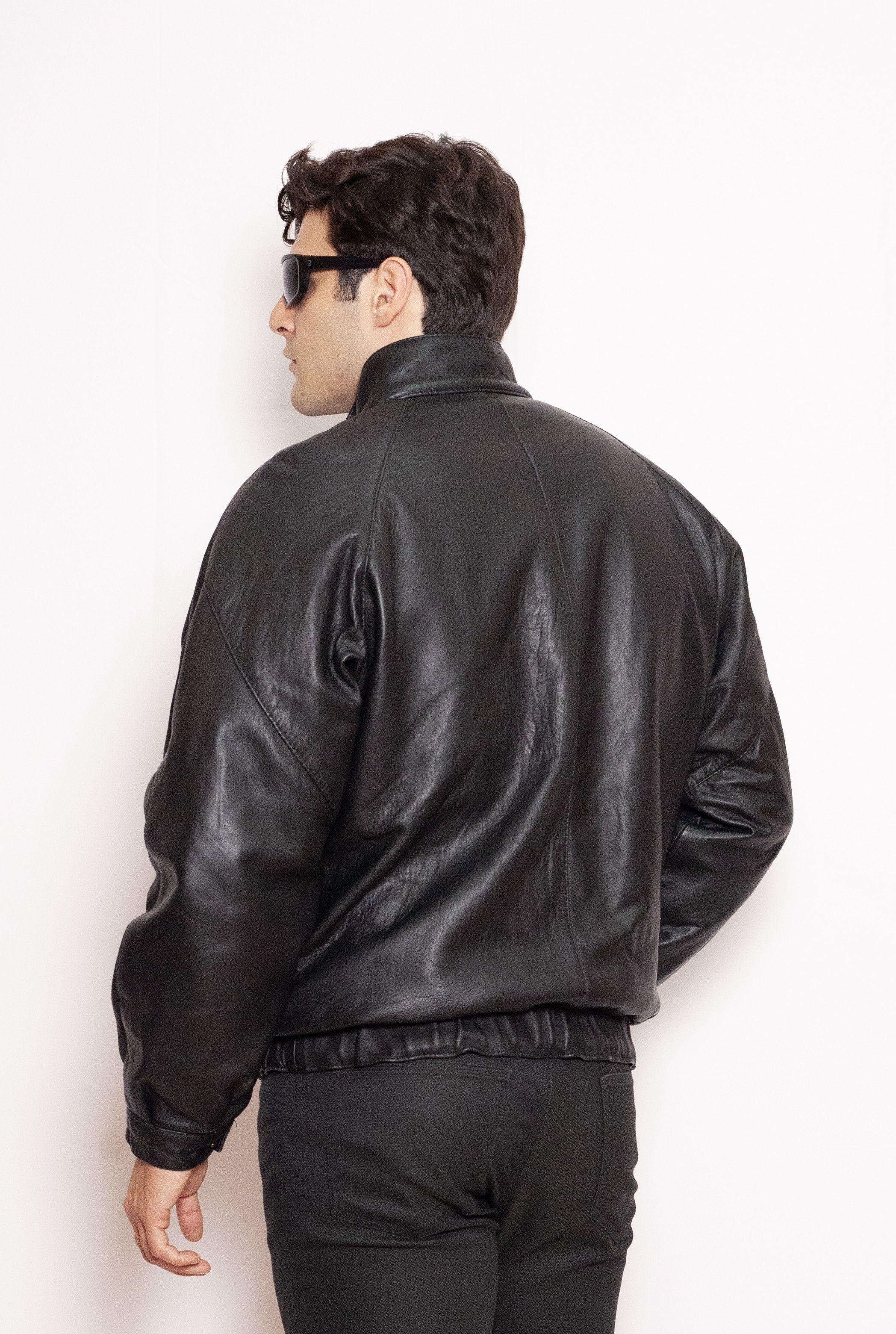Vintage Vintage leather jacket made in Italy AA02 Size US L / EU 52-54 / 3 - 9 Thumbnail