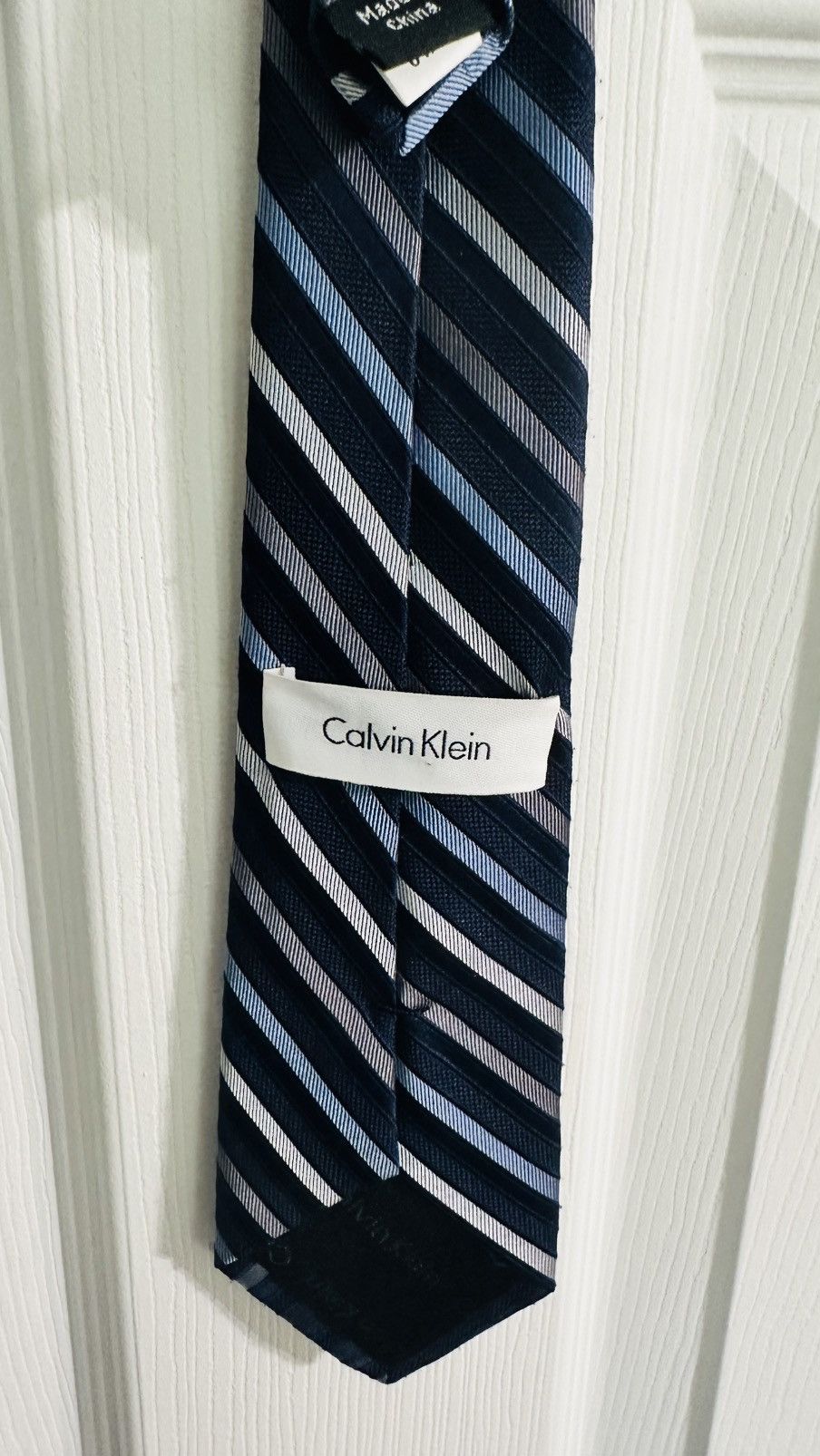 Calvin Klein Calvin Klein Tie Two Tone Blue With Silver Stripes 100% Silk Size ONE SIZE - 3 Thumbnail