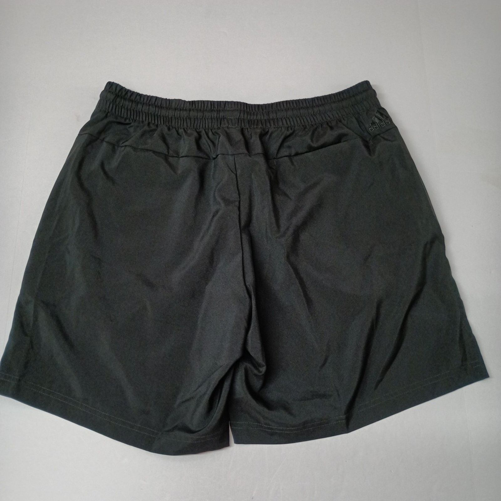 Adidas Adidas Training Chelsea Shorts Men's Size L Black 7" Inseam Size US 33 - 7 Thumbnail