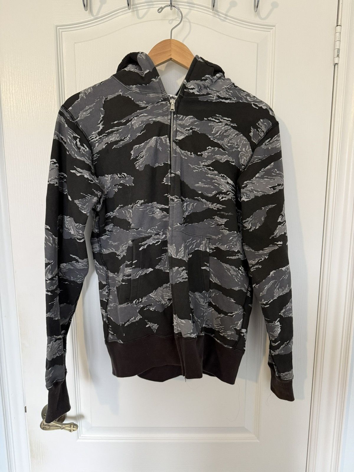Bape Bape Shark Tiger Hoodie Size US M / EU 48-50 / 2 - 1 Thumbnail