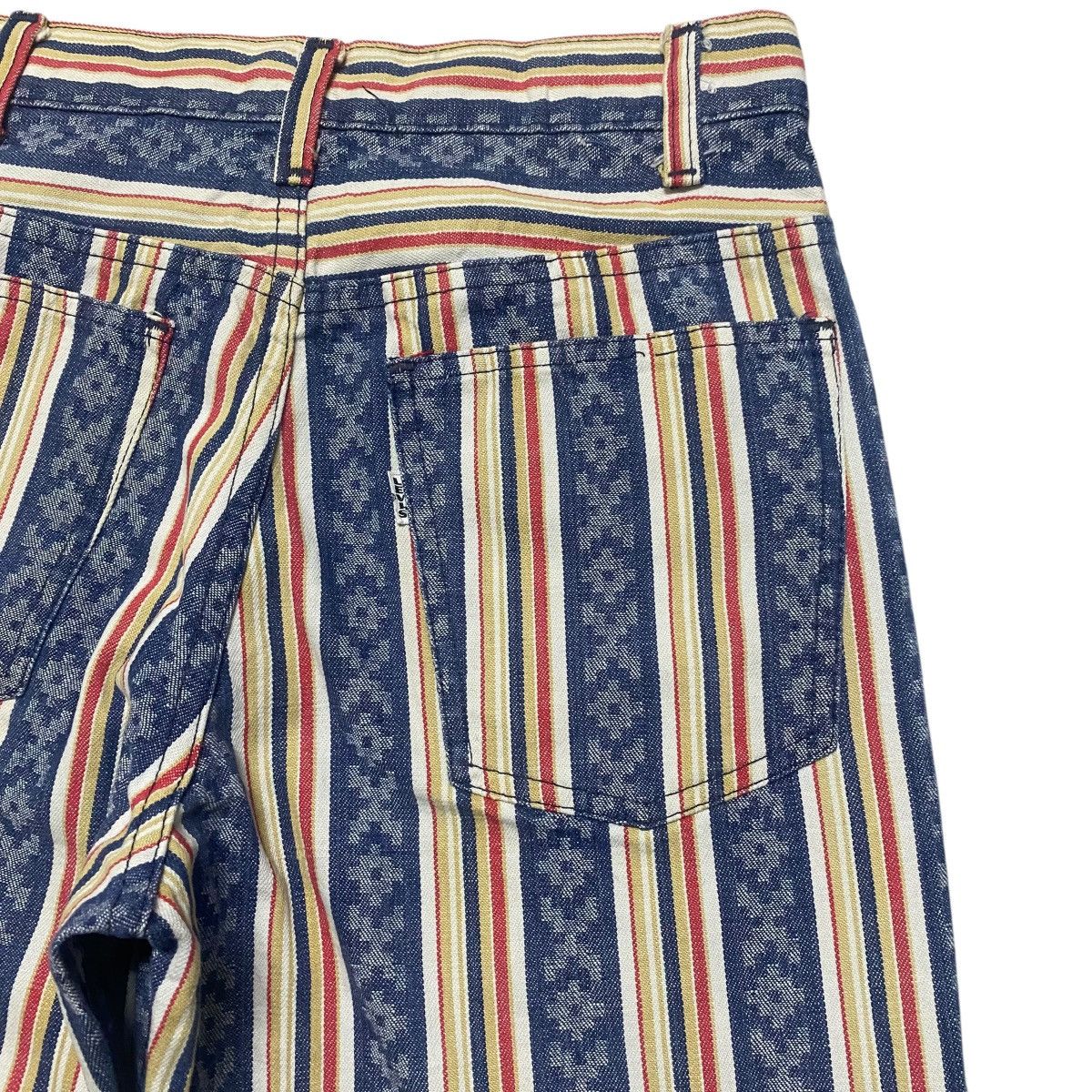 Levi's Vintage 70s Levis Big E Native Stripe Patern Flare Jeans Size US 29 - 12 Thumbnail