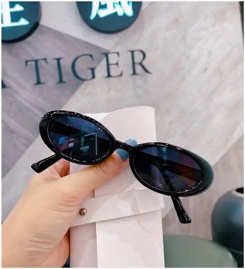 Vintage Retro punk sunglasses Size ONE SIZE - 1 Thumbnail