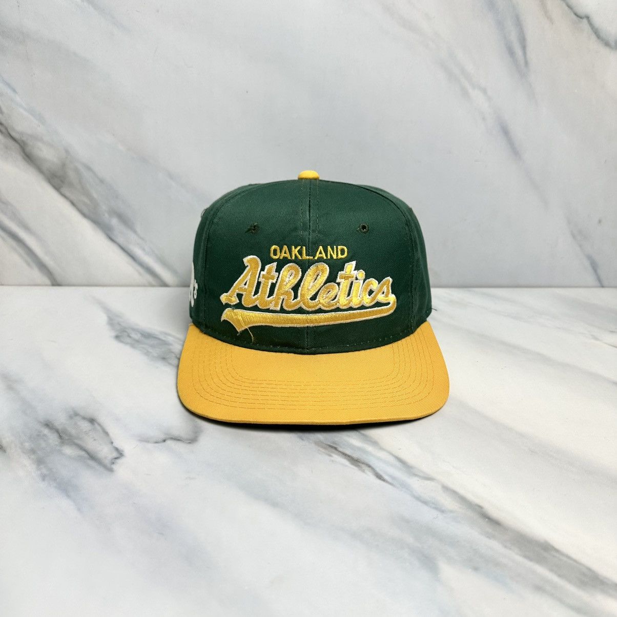 Vintage Hat MLB Oakland Athletics Sports Specialties