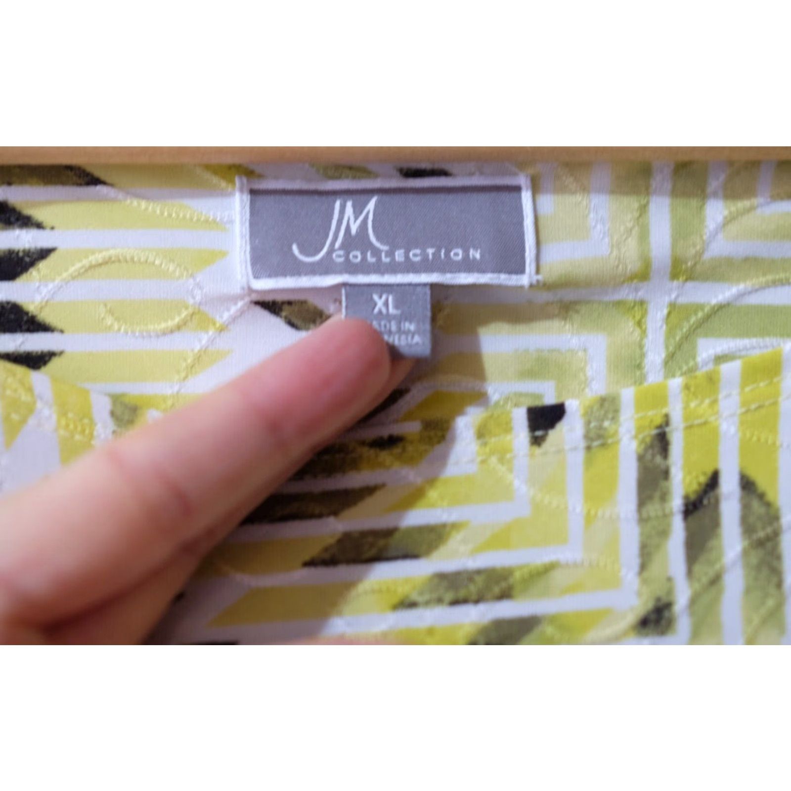 JM Collection JM Collection Top Stretch Textured Short Sleeve Women's XL Blouse White/Yellow/Green Size XL / US 12-14 / IT 48-50 - 5 Thumbnail