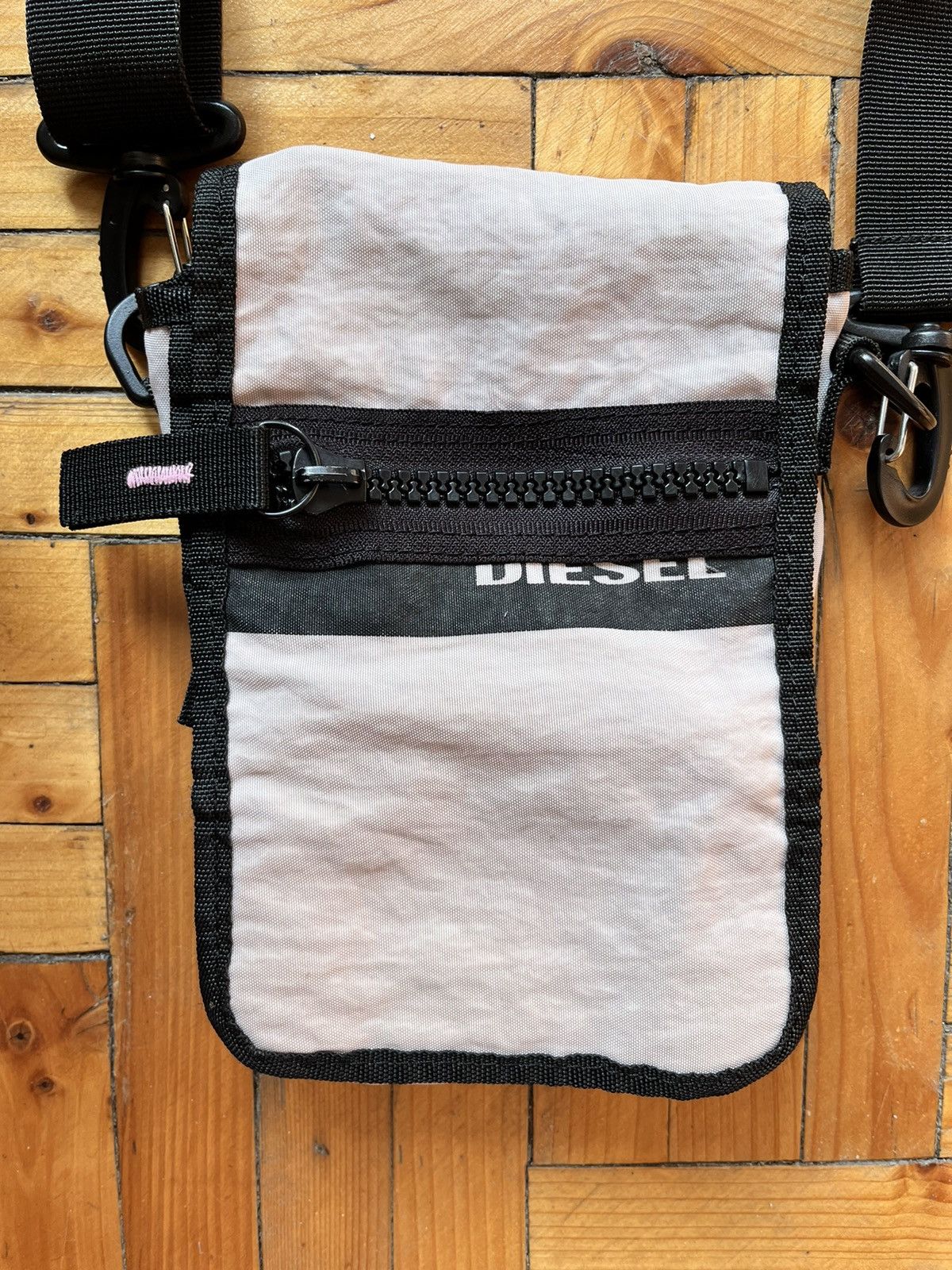 Diesel × Vintage Vintage Diesel Streetwear Nylon Crossbody Bag Size ONE SIZE - 2 Thumbnail