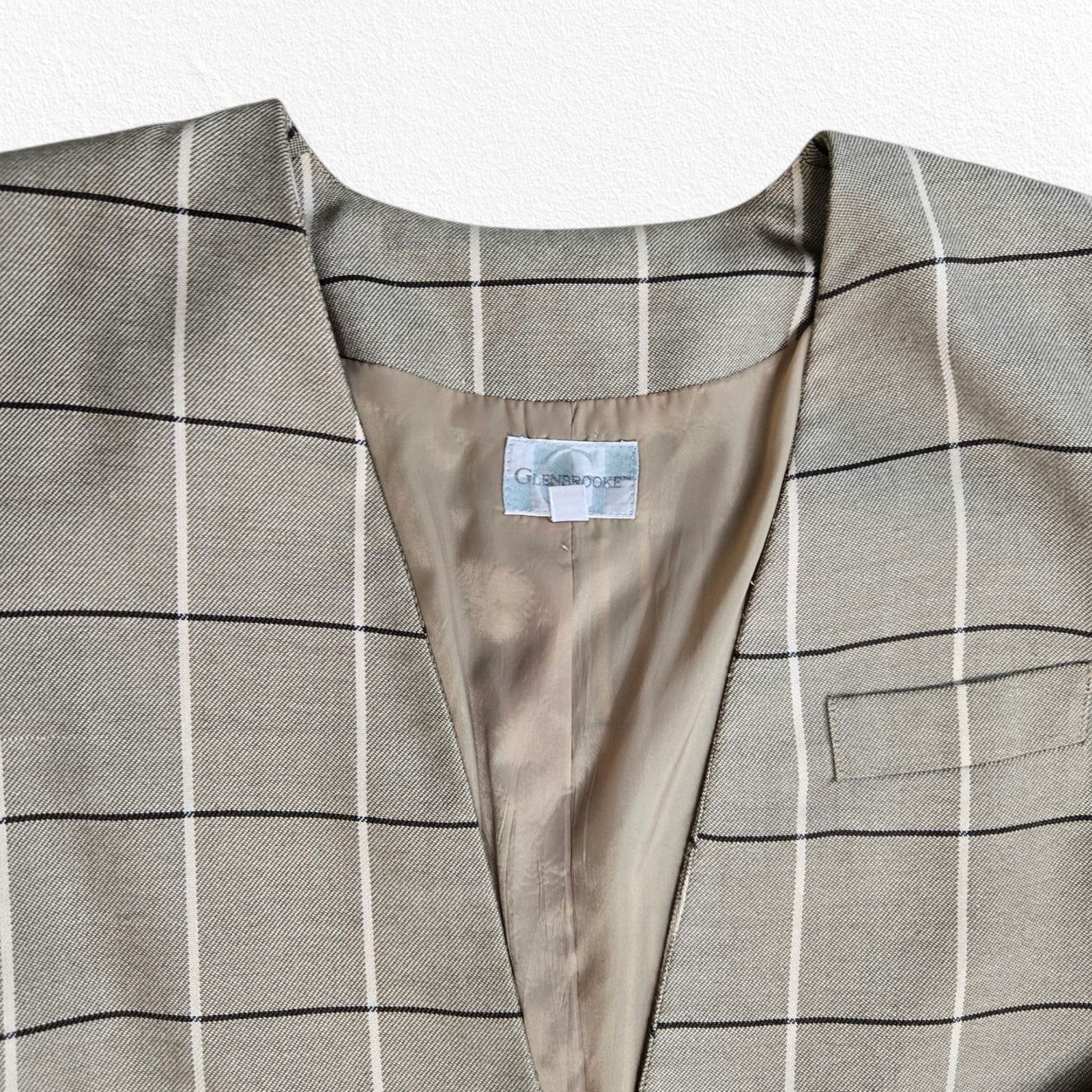 Vintage Vintage Beige Windowpane Plaid Power Suit Blazer Size 8 Size M / US 6-8 / IT 42-44 - 3 Thumbnail