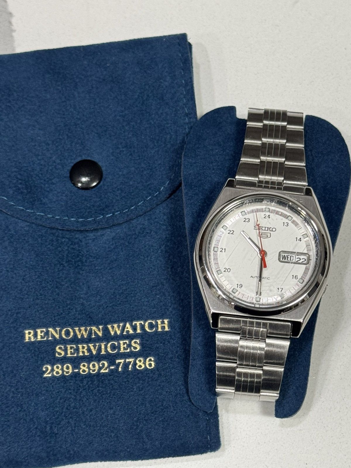 Seiko Vintage Seiko 5 7S26-8760 ‘Red Ticker’ Size 38 - 5 Thumbnail