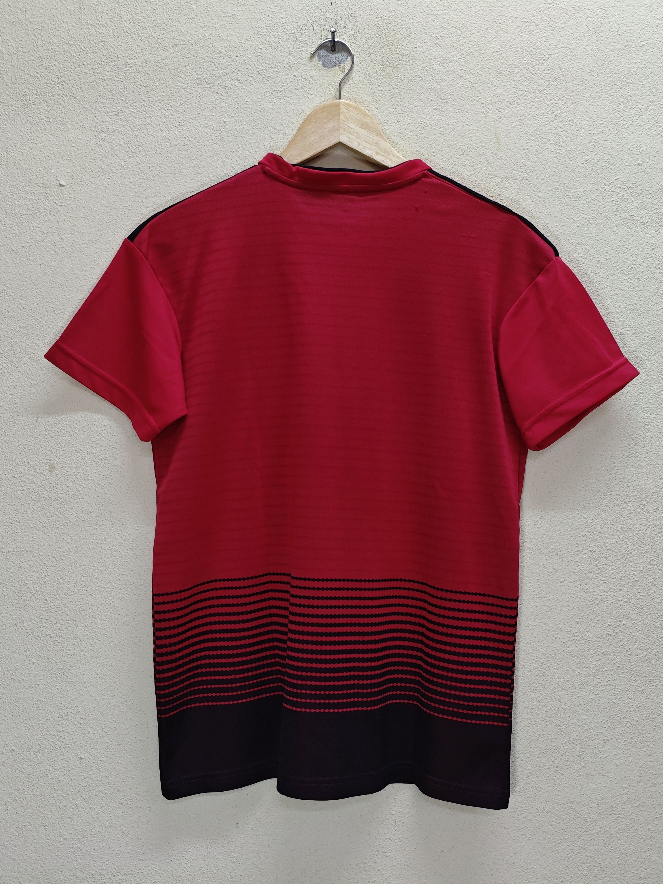 Adidas ADIDAS X MANCHESTER UNITED Chevrolet 18/19 Home Jersey S Size US S / EU 44-46 / 1 - 2 Thumbnail