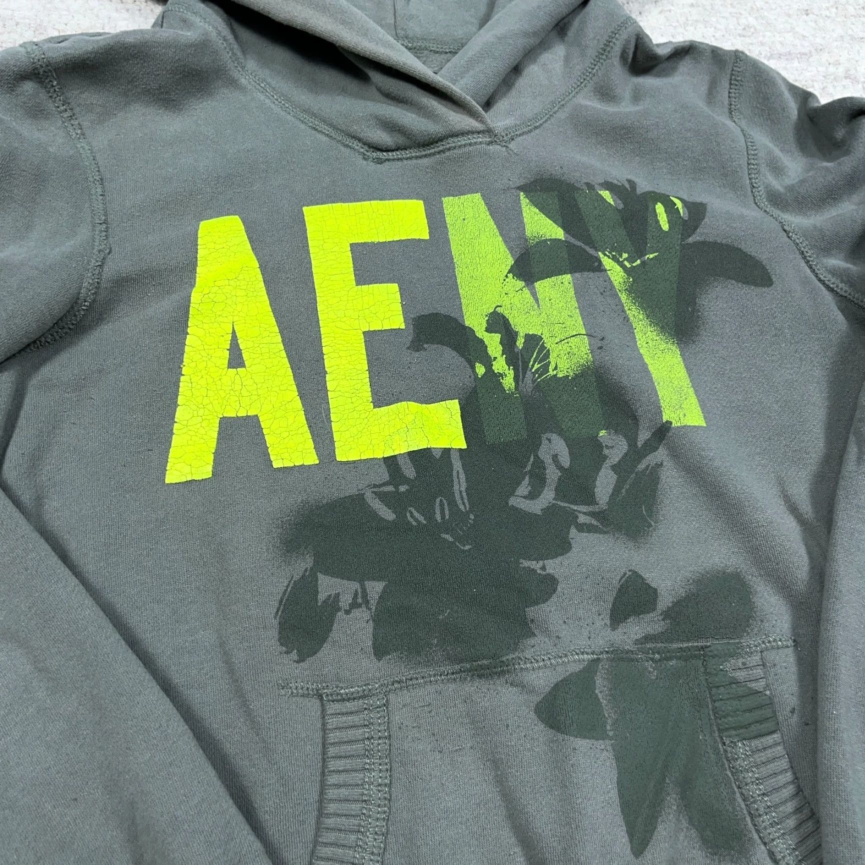 American Eagle Outfitters VINTAGE American Eagle Outfitters Hoodie Women L Olive Green Faded 2000s New York 90s Modern Preppy Casual Size L / US 10 / IT 46 - 4 Thumbnail