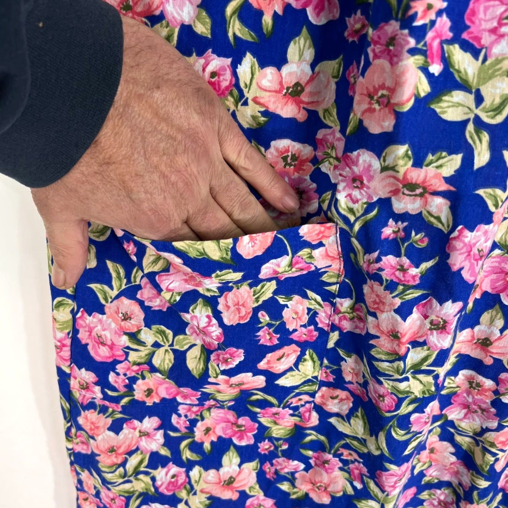 Vintage VINTAGE Kelly Reed Floral Pocketed House Dress Womens Size M Pink Cotton Blend Size M / US 6-8 / IT 42-44 - 4 Thumbnail