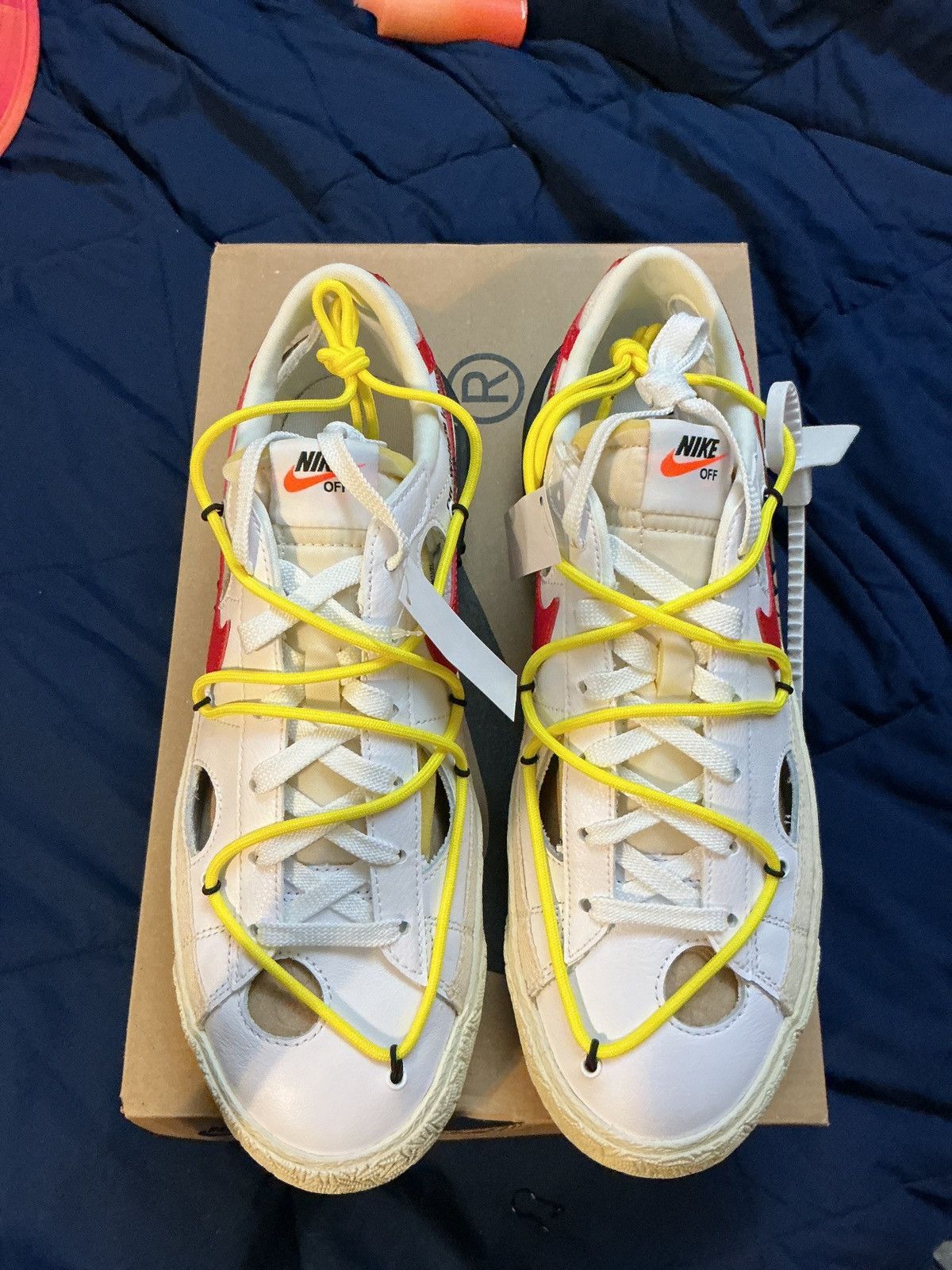 Nike Nike Off-White Blazer Low ‘77 University Red/White 10.5 M Size US 10.5 / EU 43-44 - 6 Thumbnail