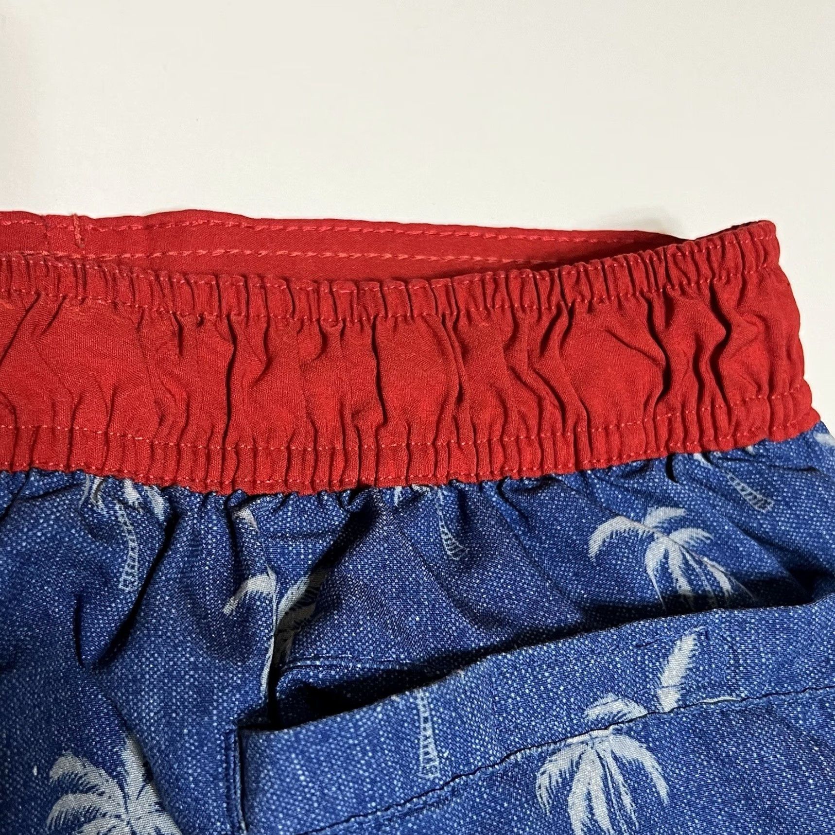 Airwalk VINTAGE AIRWALK Men’s Palm Tree Swim Shorts Trunks - Size M Elastic Waist Blue/Red Ocean Blue Mens Size US 31 - 7 Thumbnail