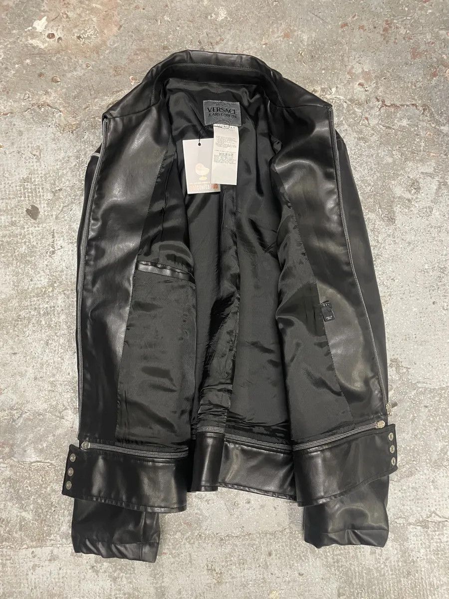 Versace 2000s Versace Multi Zips Black Eco Leather Jacket Size US M / EU 48-50 / 2 - 4 Thumbnail