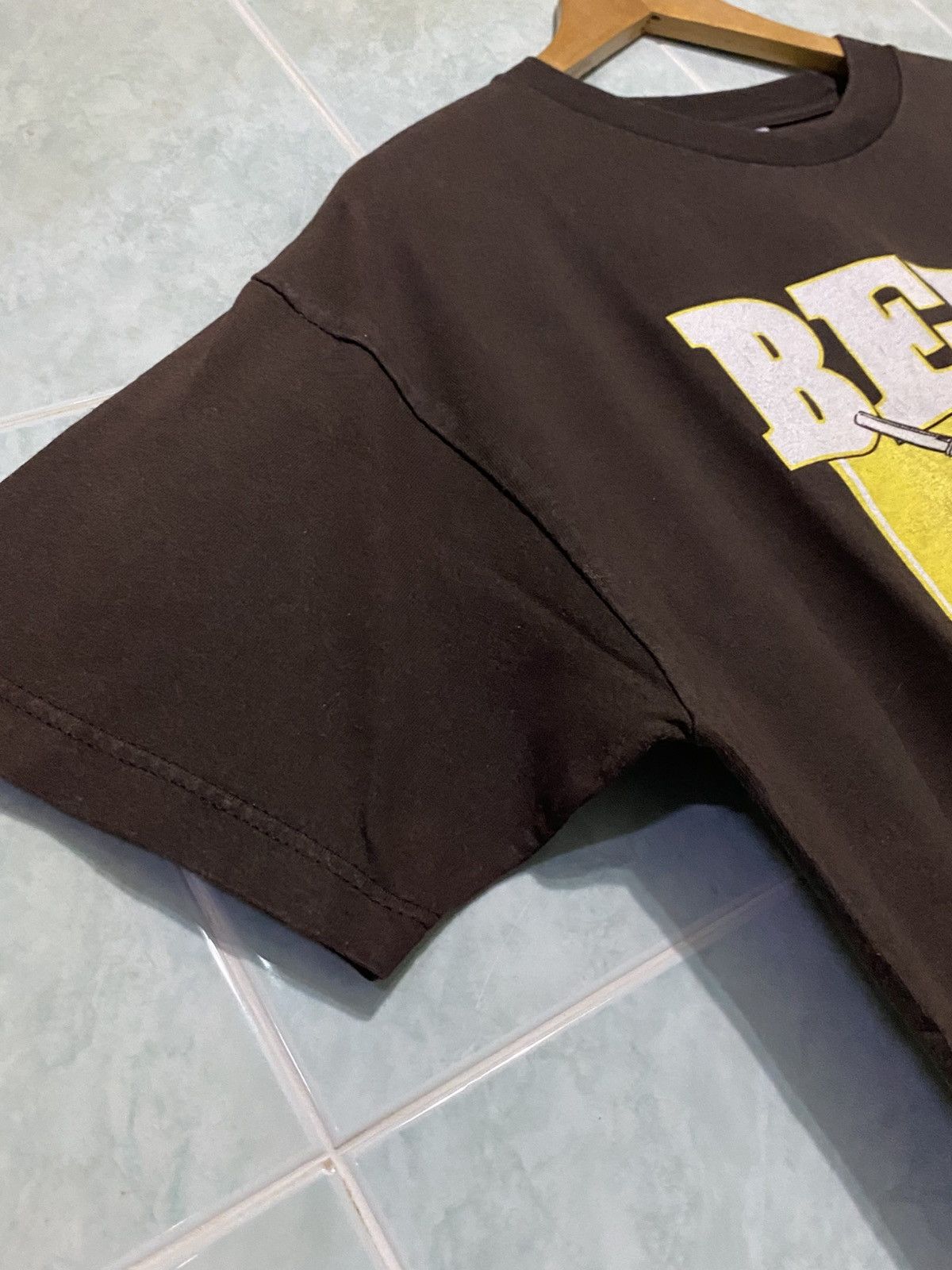 Vintage Vintage Humor BEER Now Cheaper Than Gas Tshirt Size US L / EU 52-54 / 3 - 4 Thumbnail
