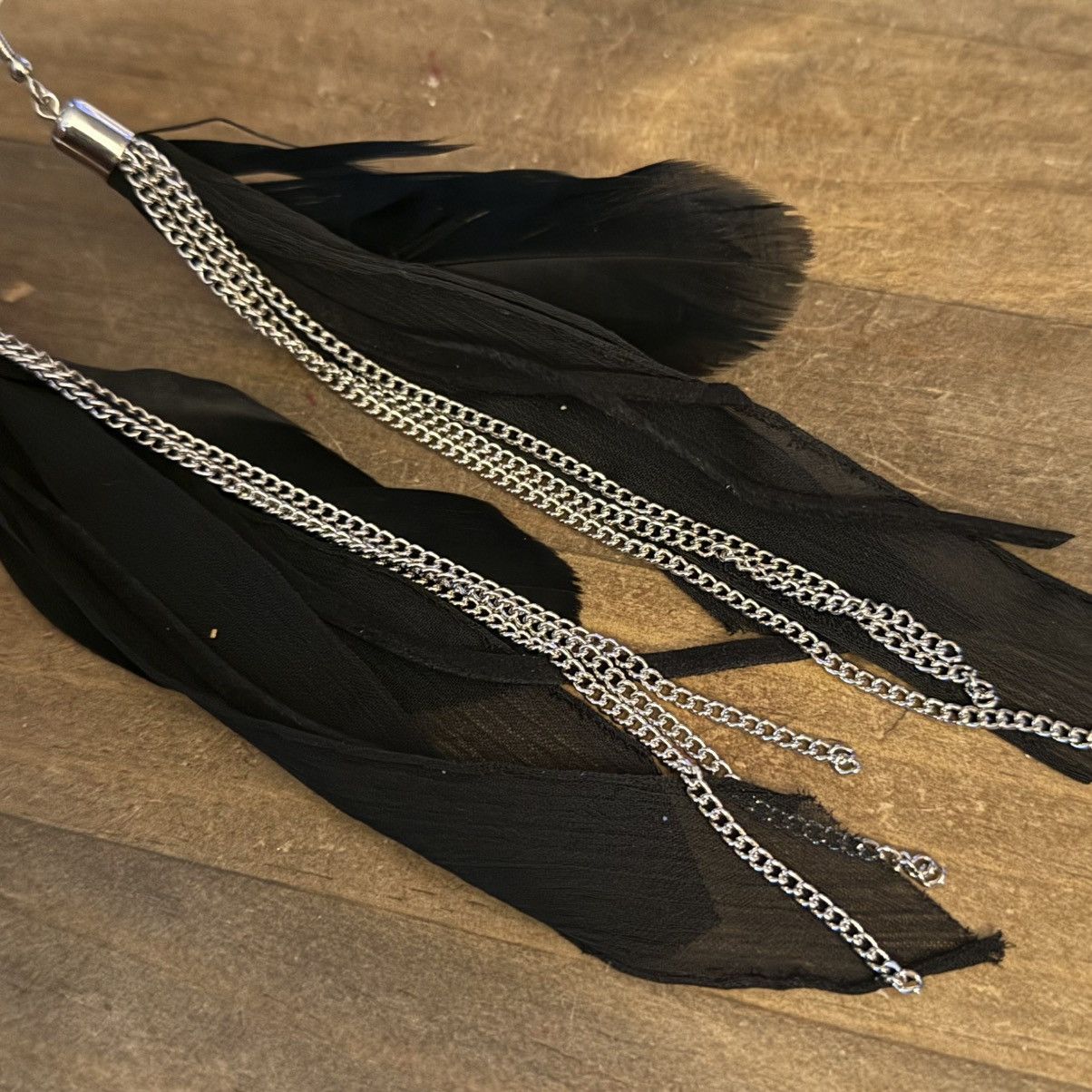Other Long black feather, ribbon and chains dangle earrings Size ONE SIZE - 3 Thumbnail