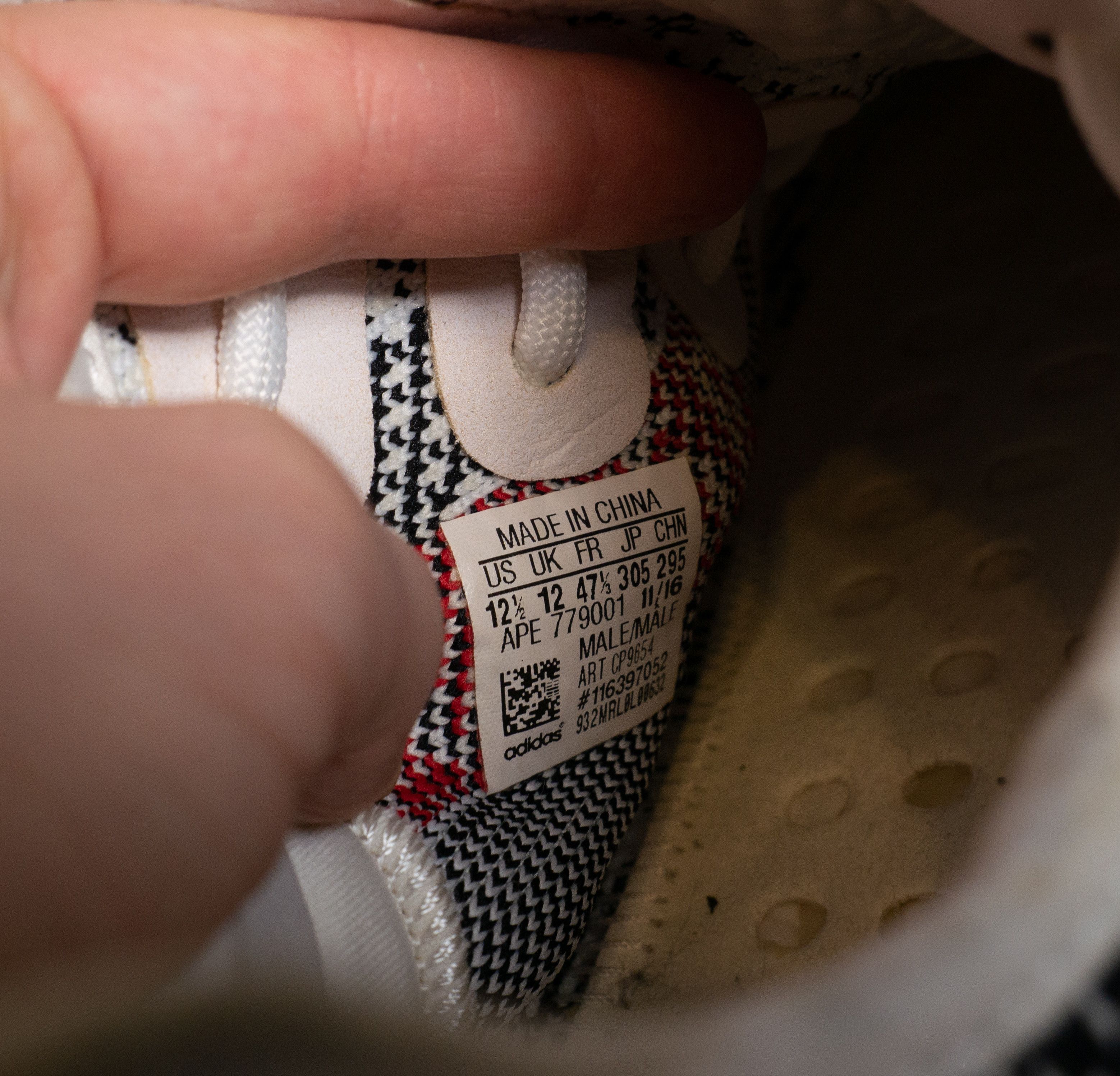 Adidas × Kanye West Very Rare Adidas Yeezy 350v2 Zebra OG First Release 2017 Size US 12.5 / EU 45-46 - 14 Thumbnail